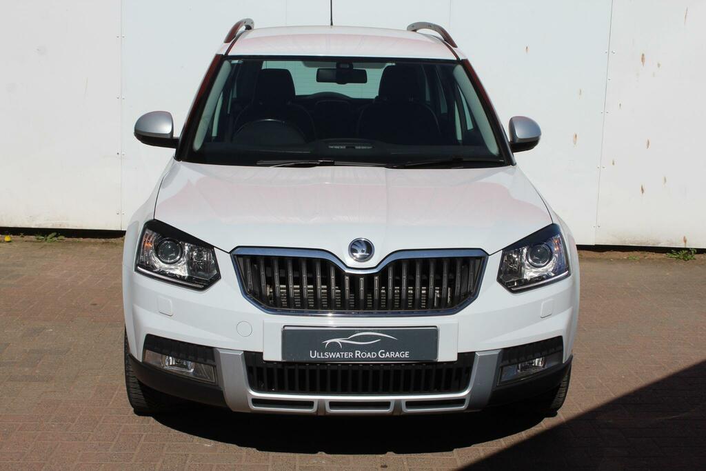 Skoda Yeti Suv DA64CNU White #6