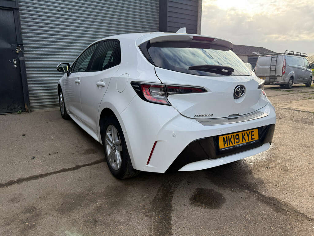 Toyota Corolla 1.2 Corolla Icon Tech Vvt-i White #4
