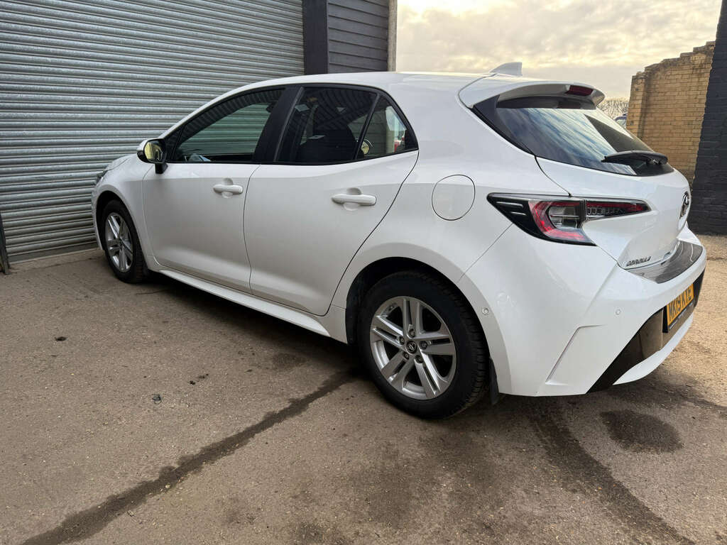 Toyota Corolla 1.2 Corolla Icon Tech Vvt-i White #3