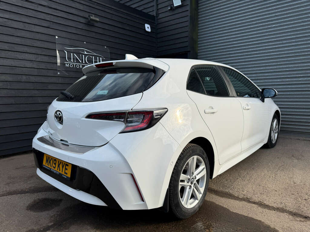 Toyota Corolla 1.2 Corolla Icon Tech Vvt-i White #6