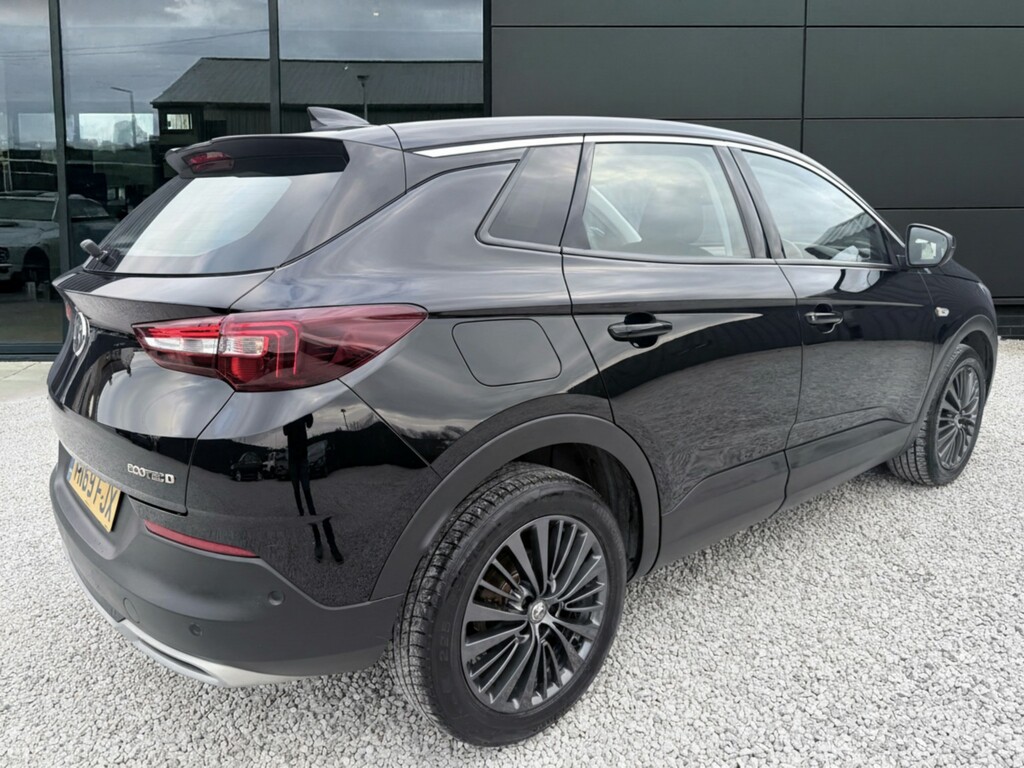 Vauxhall Grandland X 1.5 Turbo D Business Edition Nav 2020 VN69FJX Black #3