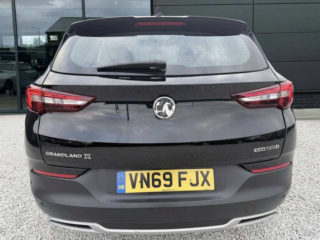 Vauxhall Grandland X 1.5 Turbo D Business Edition Nav 2020 VN69FJX Black #4