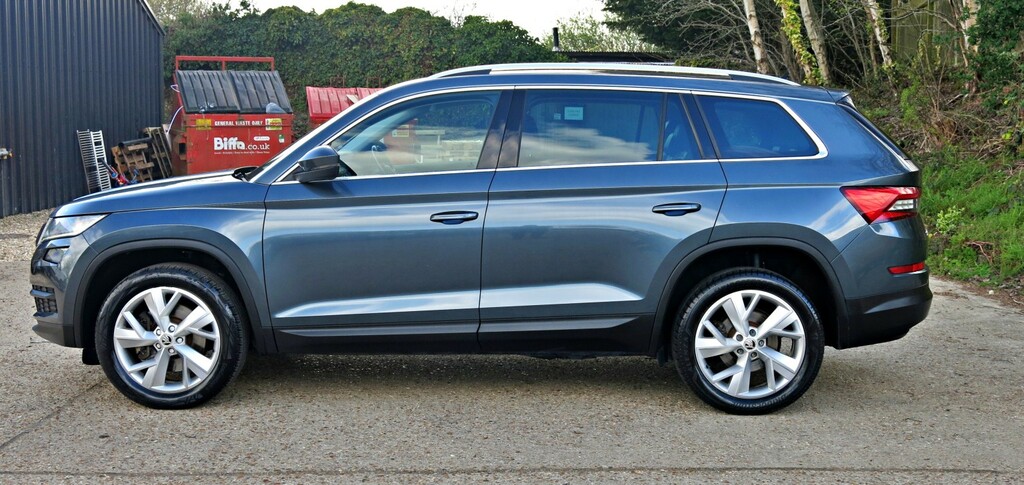 Skoda Kodiaq Suv Edition 190Hp Dsg 4X4 Dsg 7 Seat Leather AP17DKO Grey #4