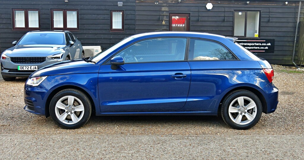 Audi A1 Hatchback 1.6 115Hp Tdi Se 2015 NJ65WUD Blue #6