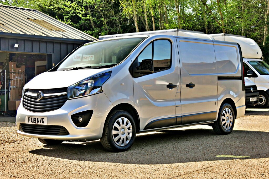Vauxhall Vivaro Panel Van 1.6 Cdti 120Hp Aircon 2900 Sportive 201 Silver