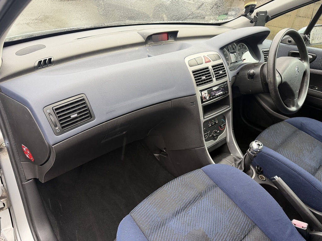 Peugeot 307 1.6 16V S Black #24