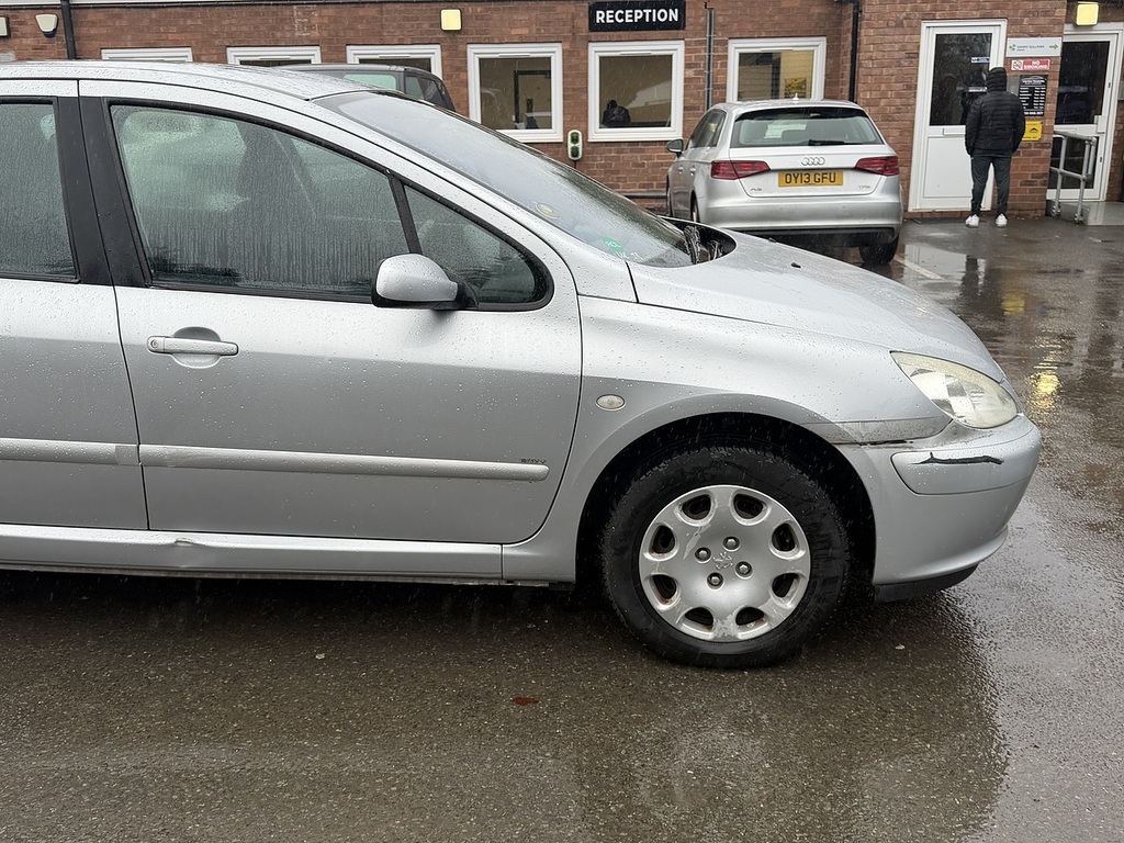 Peugeot 307 1.6 16V S Black #7