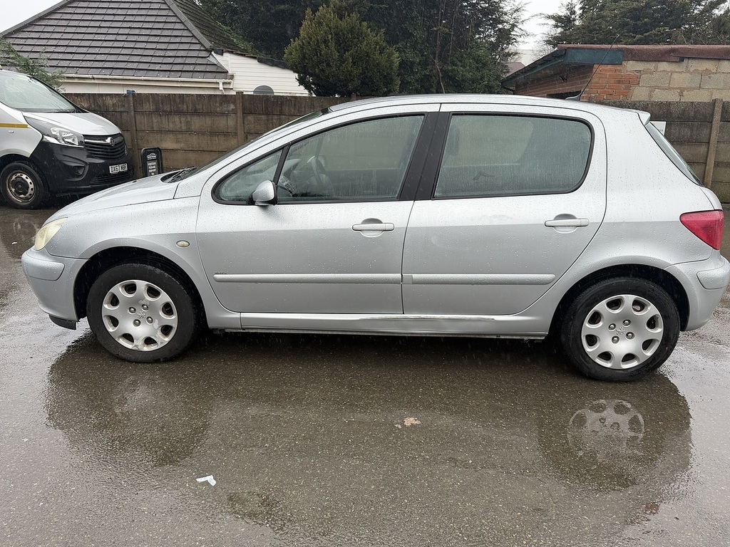 Peugeot 307 1.6 16V S Black #11
