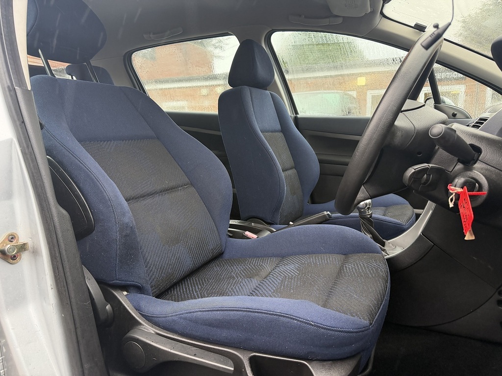 Peugeot 307 1.6 16V S Black #29