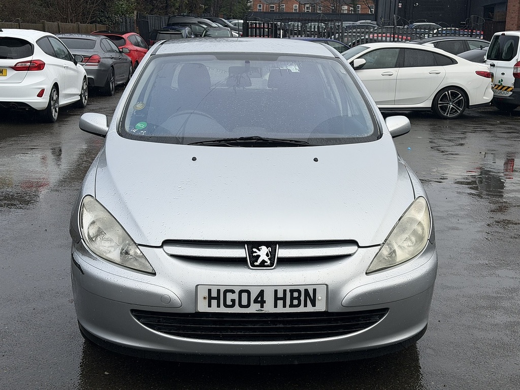Peugeot 307 1.6 16V S Black #2