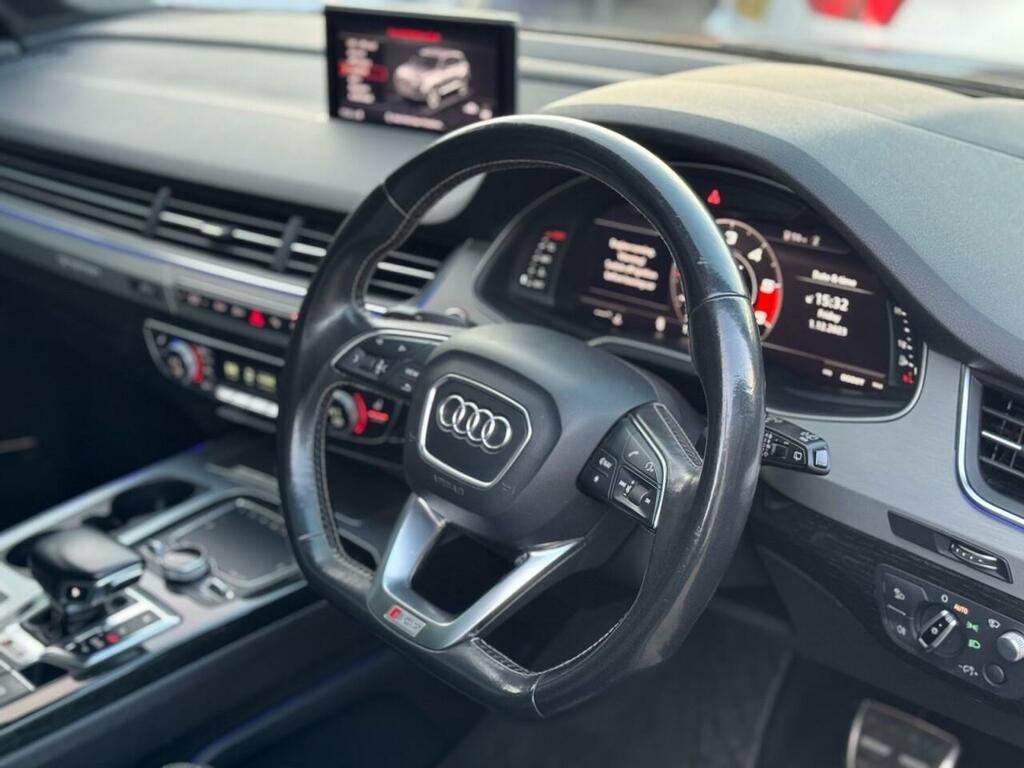 Audi Q7 Q7 4.0 Sq7 Tdi Quattro 429 Bhp MV17GJJ Black #2