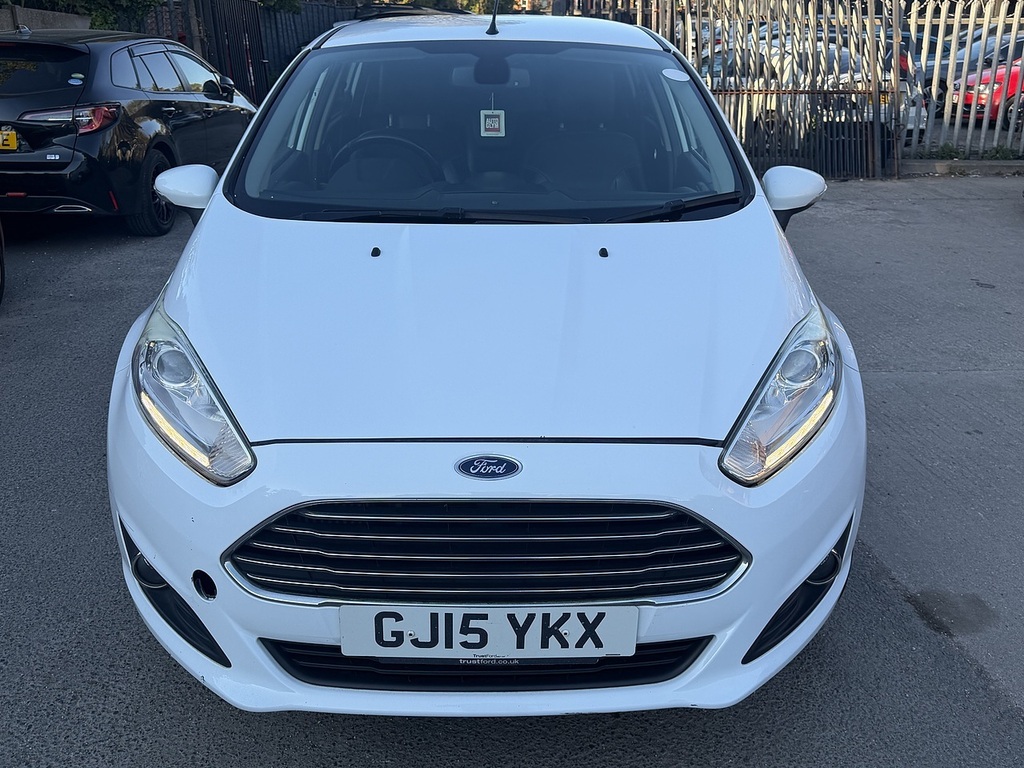 Ford Fiesta 1.0T Ecoboost Titanium Hatchback Powers GJ15YKX White #5