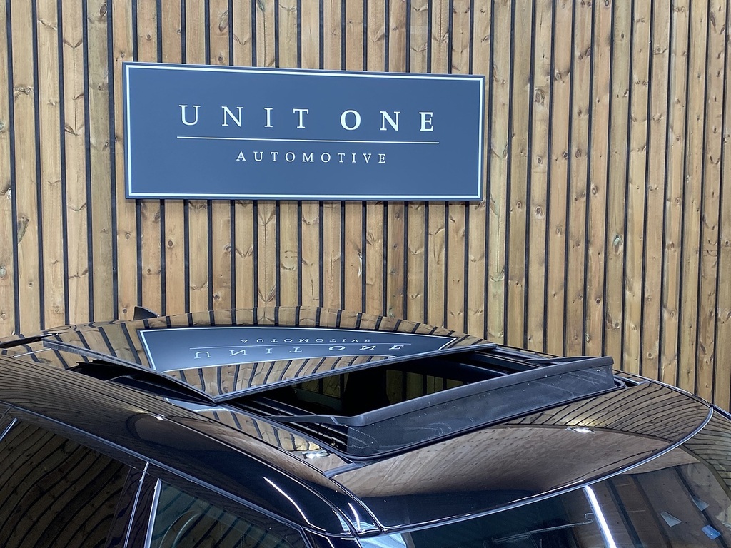 Land Rover Range Rover Velar D300 R-dynamic Hse KM19FNU Black #6