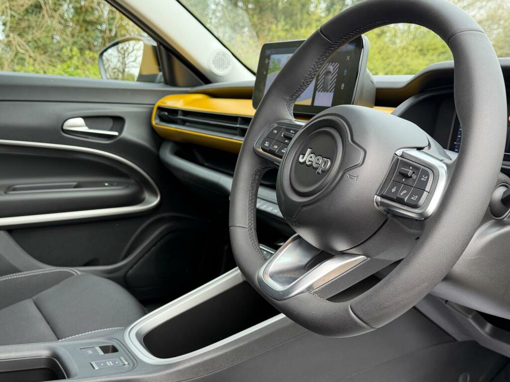 Jeep Avenger 54Kwh 1St Edition Yellow #2