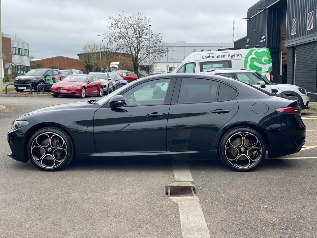 Alfa Romeo Giulia 2.0T Intensa Euro 6 Ss  Black #6