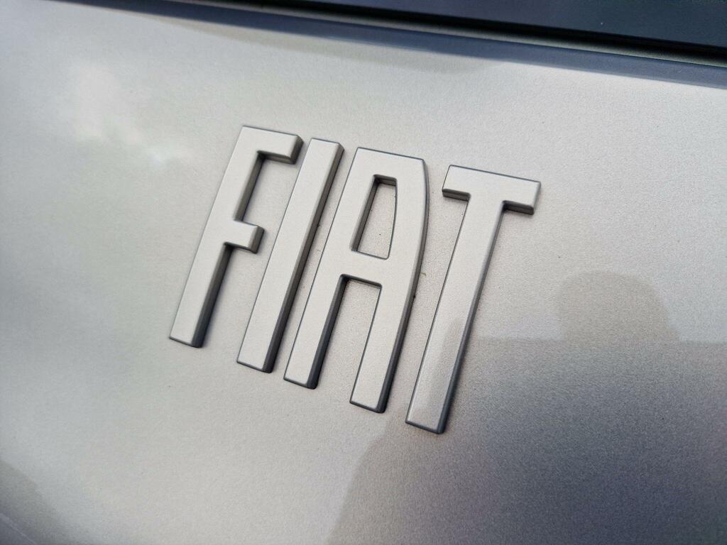 Fiat 500E 42Kwh Red Hatchback 118 Ps #8