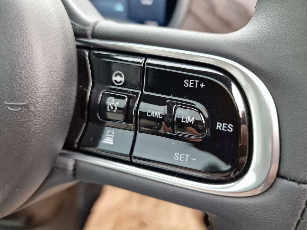 Fiat 500E 42Kwh Red Hatchback 118 Ps #43