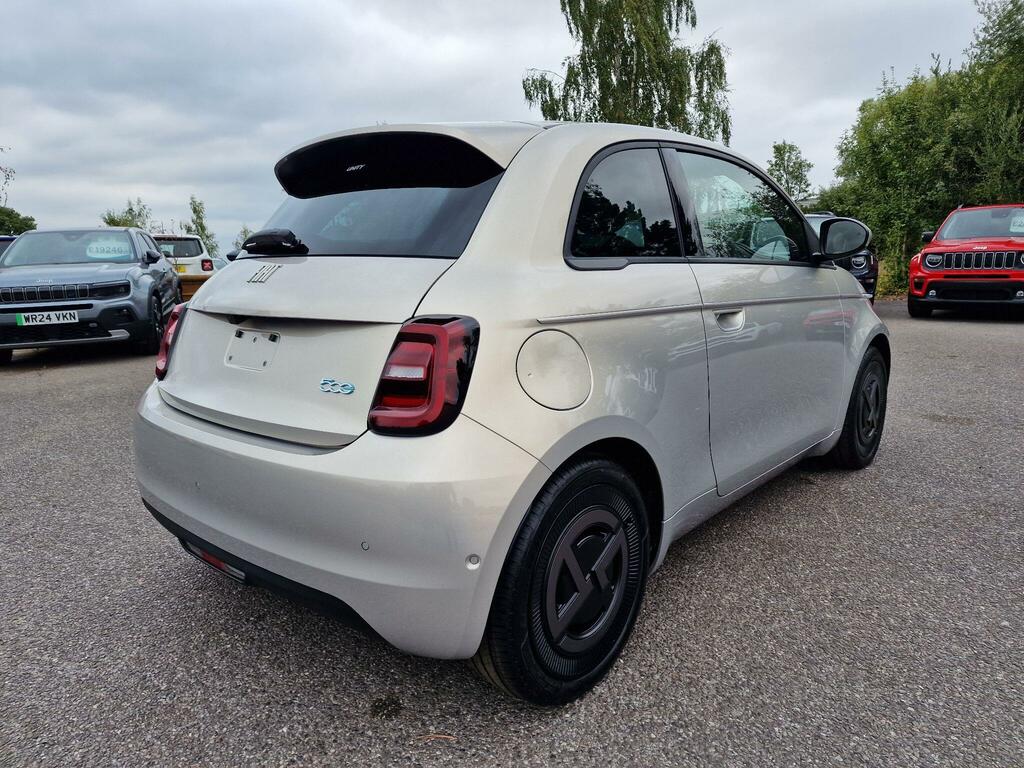 Fiat 500E 42Kwh Red Hatchback 118 Ps #51
