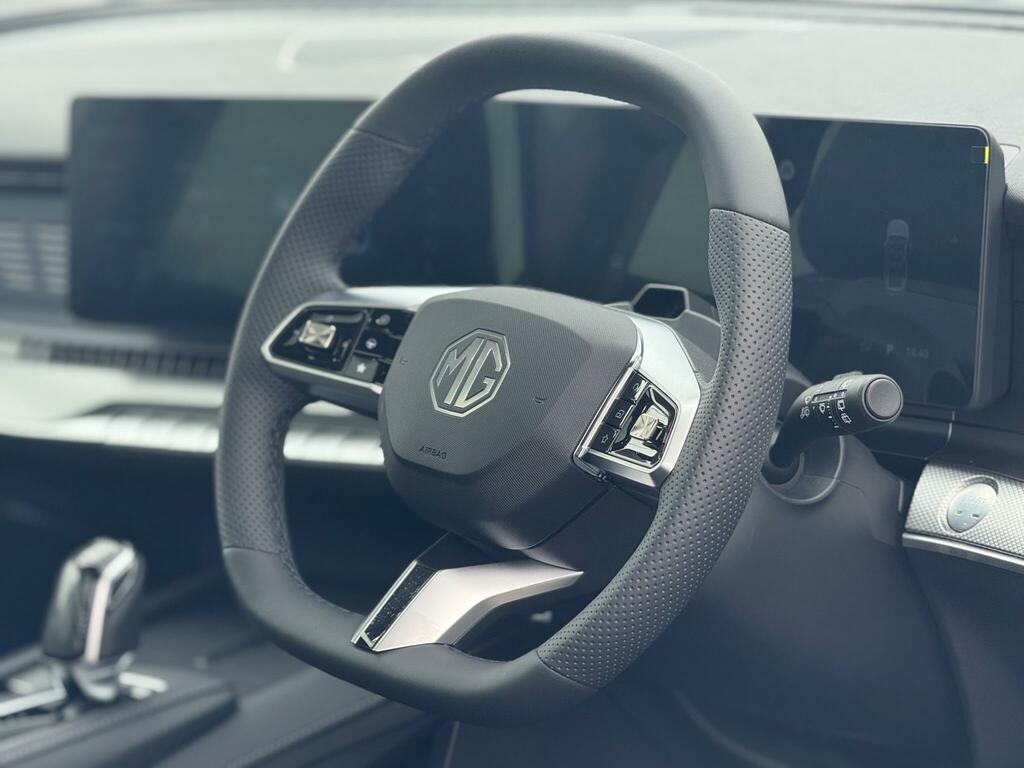 MG HS 1.5T 24.7Kwh Premium Suv Plug-in Hybrid White #3