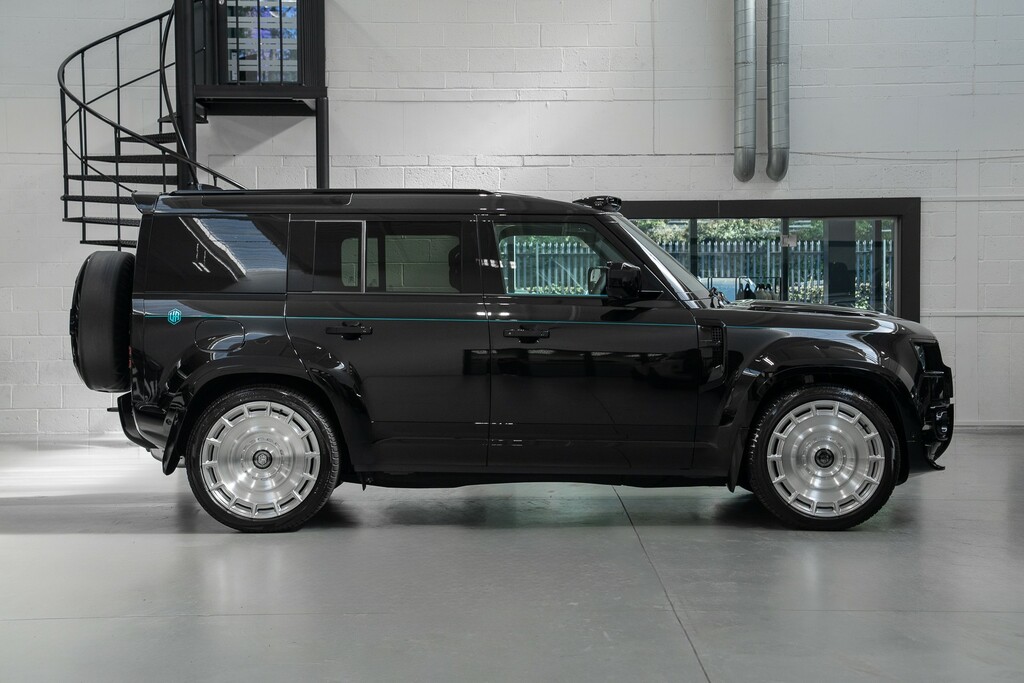Land Rover Defender 110 3.0 D350 Mhev X-dynamic Hse Hard Top Suv Diese Black #4