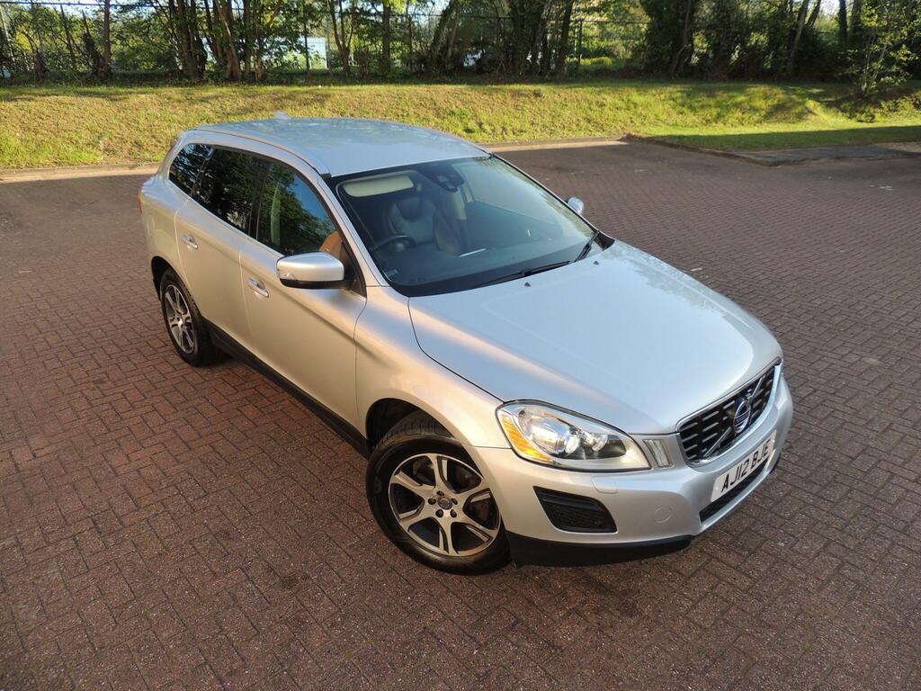 Volvo XC60 2.4 D5 Se Lux Geartronic Awd Euro 5 Silver #3