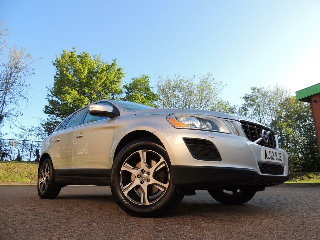 Volvo XC60 2.4 D5 Se Lux Geartronic Awd Euro 5 Silver #4