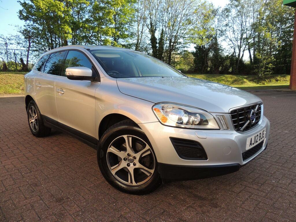 Volvo XC60 2.4 D5 Se Lux Geartronic Awd Euro 5 Silver #2