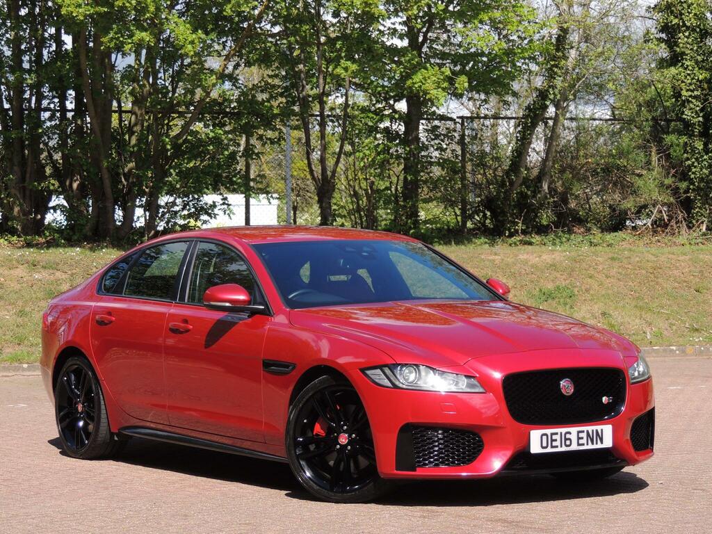 Jaguar XF 3.0D V6 S Euro 6 Ss Red