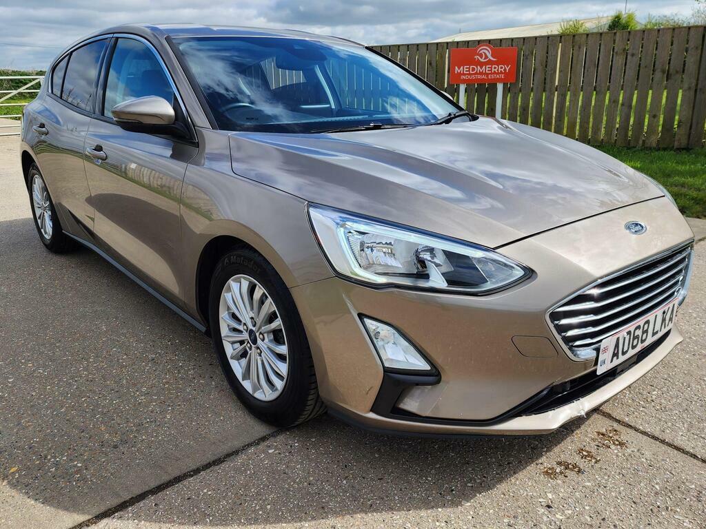 Ford Focus 1.0T Ecoboost Titanium Euro 6 S S Silver