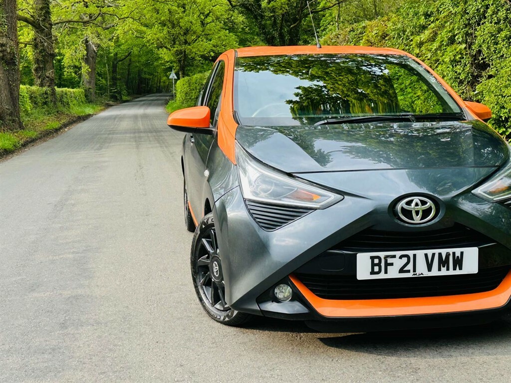 Toyota Aygo 1.0 L Jbl Edition Tss Vvt-i BF21VMW Grey #4