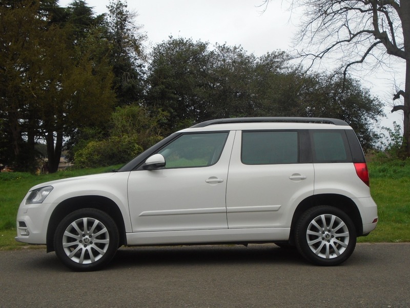 Skoda Yeti Elegance Tsi KP64XPG White #4