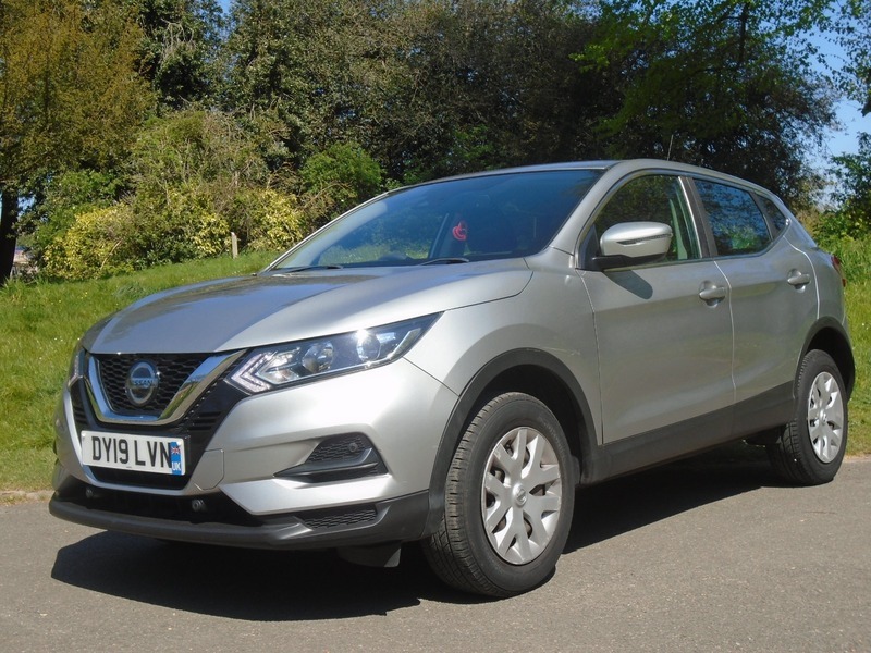 Nissan Qashqai Dci Visia DY19LVN Silver #2
