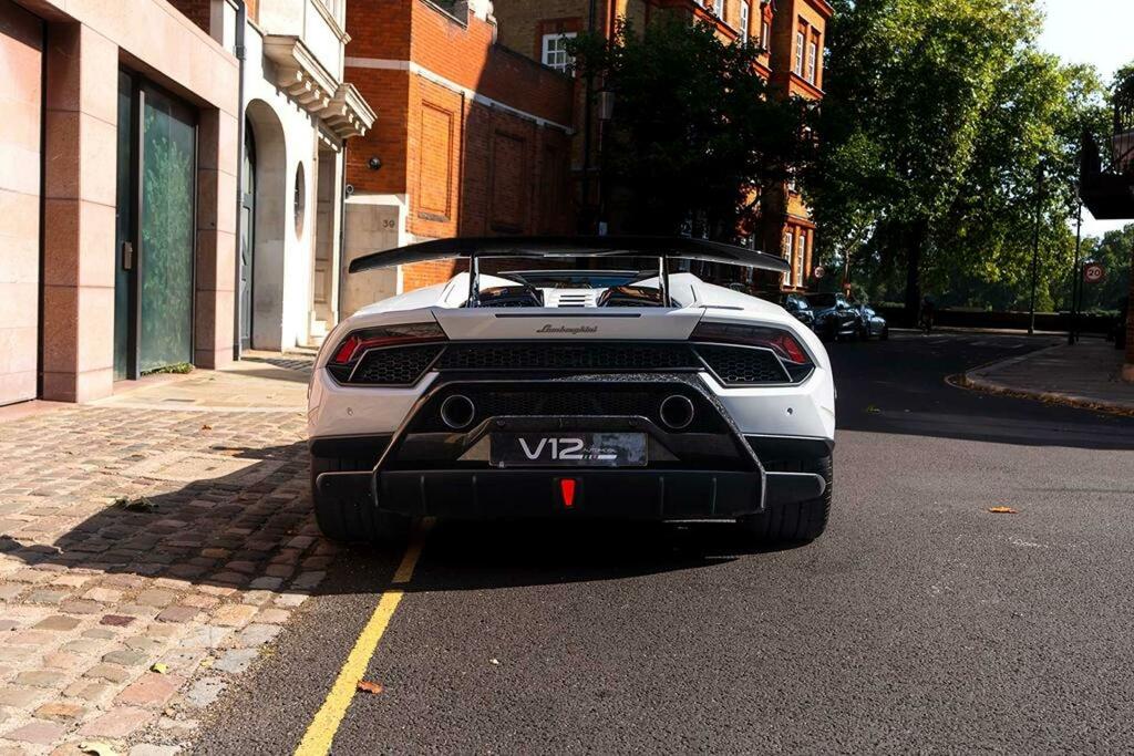 Lamborghini Huracan Lp 640-4 Performante J31NAR White #4