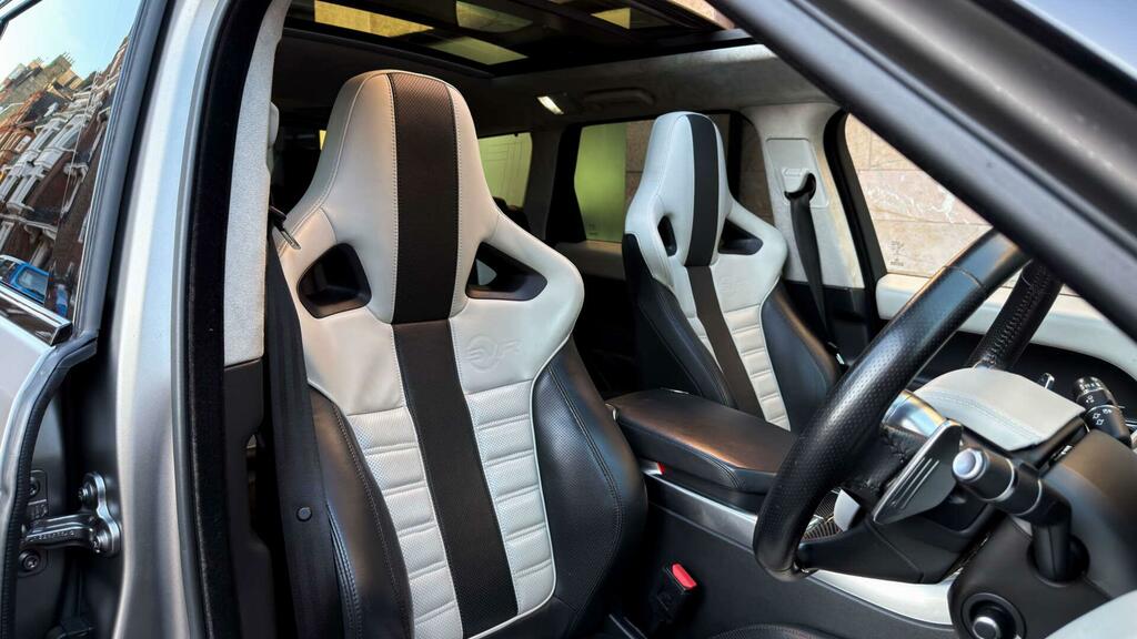 Land Rover Range Rover Sport Svr Grey #2