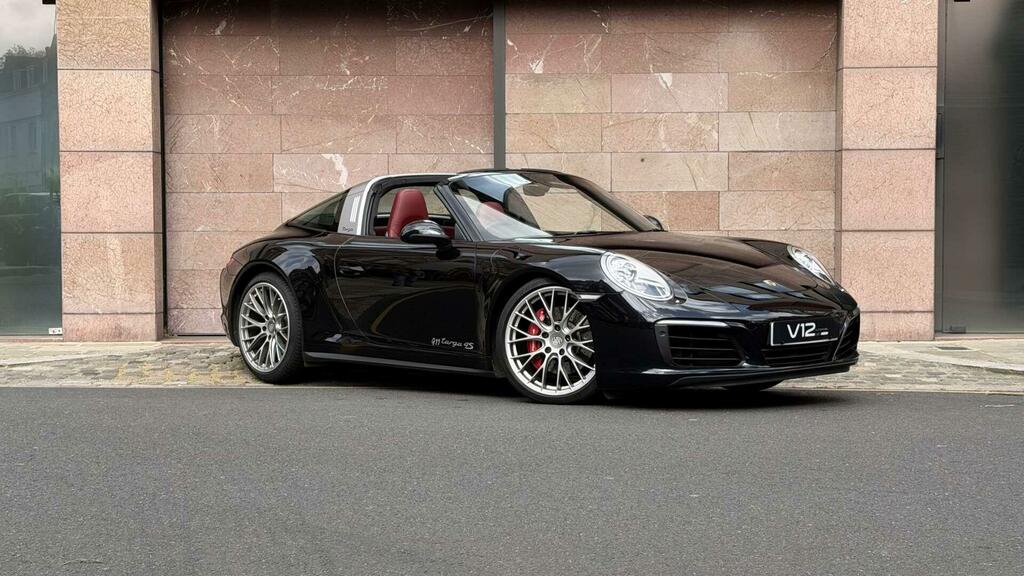 Porsche 911 991 4S Black
