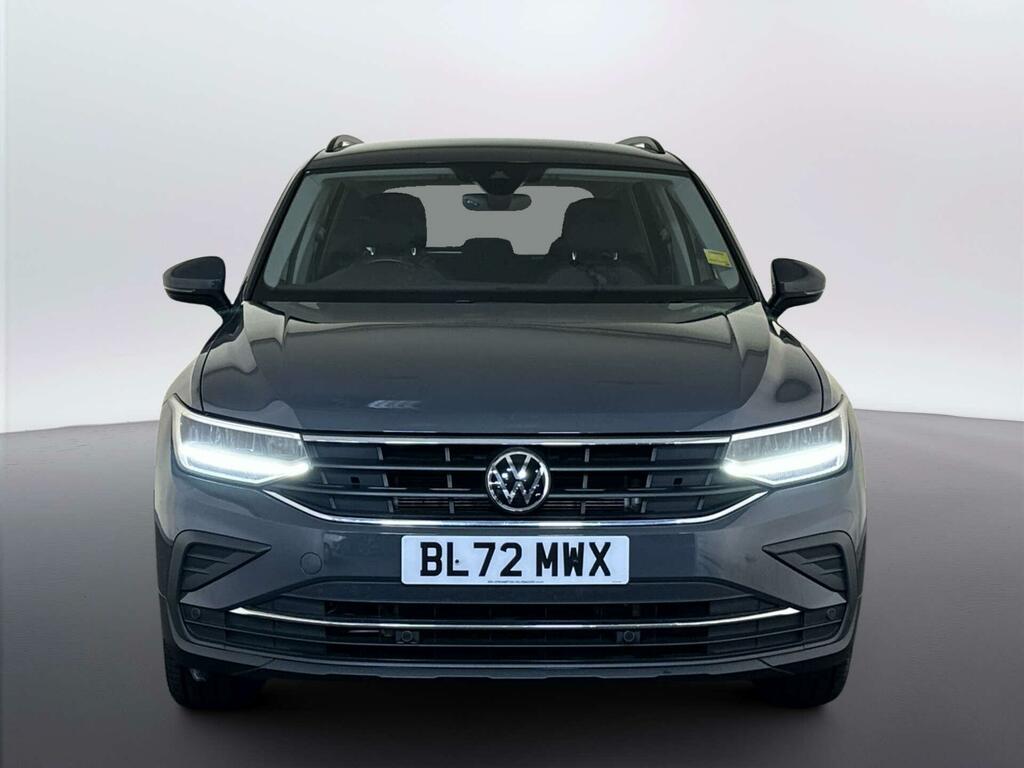 Volkswagen Tiguan 2.0 Tdi Life Suv Dsg Euro 6 Ss 150 BL72MWX Grey #3