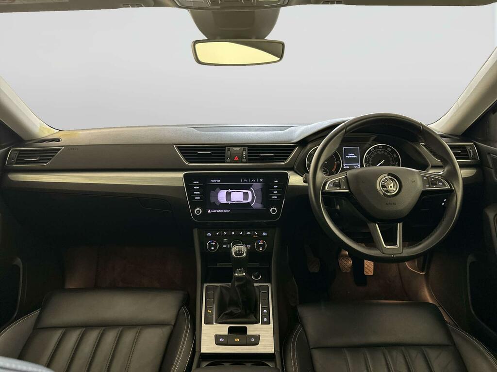 Skoda Superb 2.0 Tdi Se Technology Hatchback Grey #2