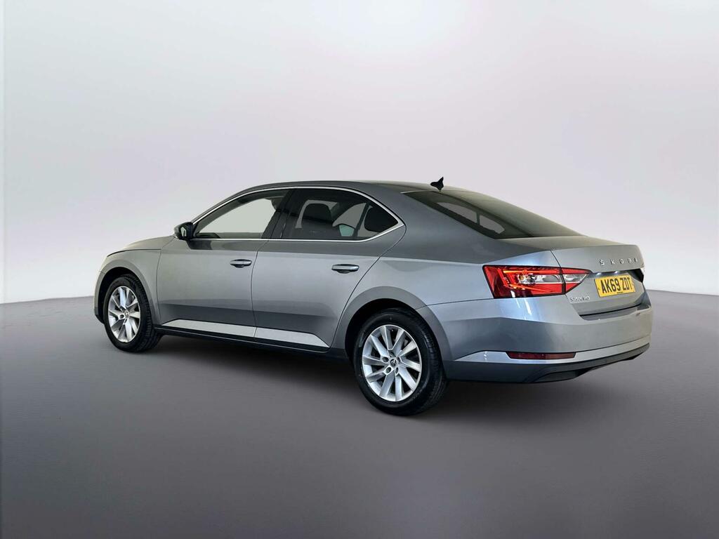 Skoda Superb 2.0 Tdi Se Technology Hatchback Grey #6