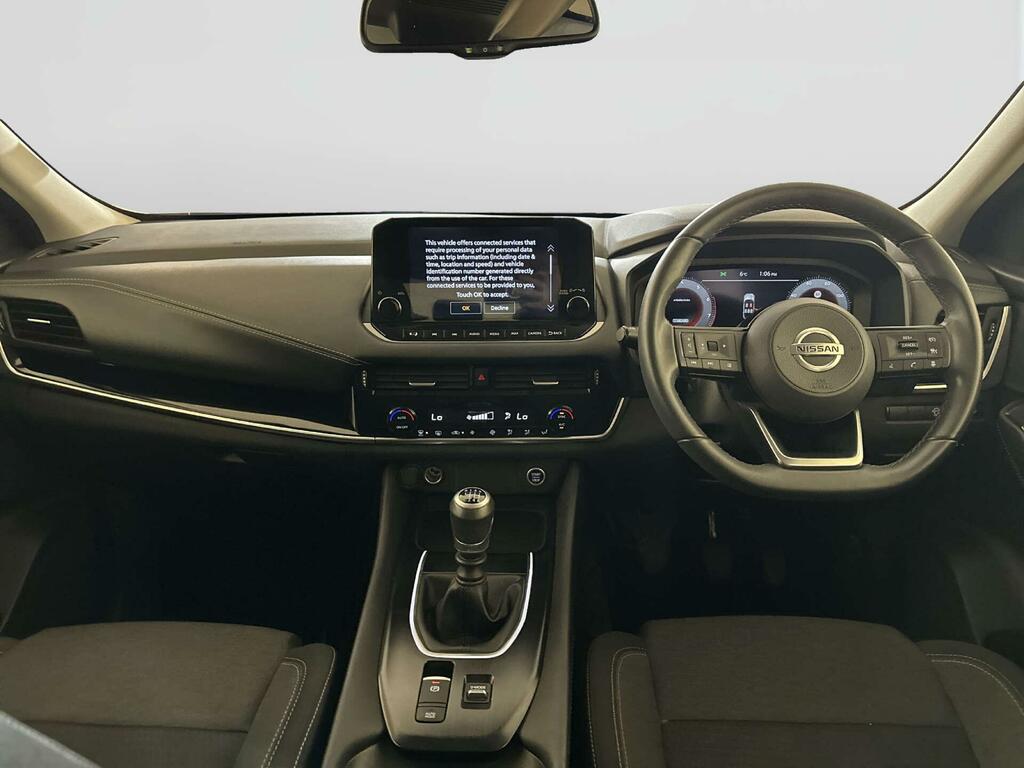 Nissan Qashqai 1.3 Dig-t Mhev N-connecta Suv Hybrid Ma DU22AKZ Black #2