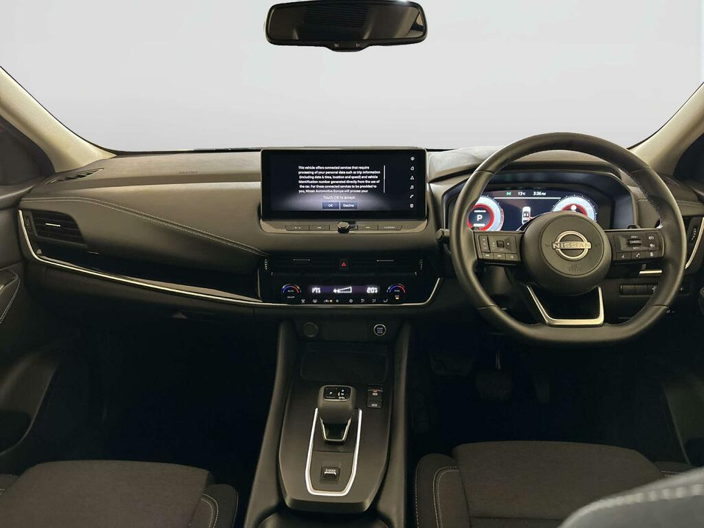Nissan Qashqai 1.3 Dig-t Mhev N-connecta Suv Hybrid Xt DV24KEK Red #2