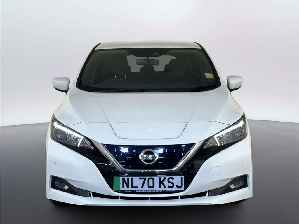 Nissan Leaf 40Kwh N-connecta Hatchback 150 NL70KSJ White #3