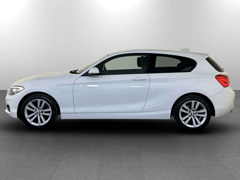 BMW 1 Series 1.5 118I Sport Euro 6 Ss WH05TYZ White #5