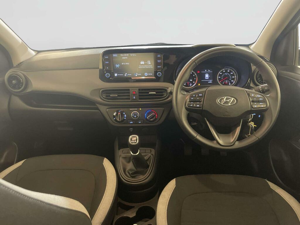 Hyundai I10 1.0 Se Connect Euro 6 Ss BJ23WJL Black #2