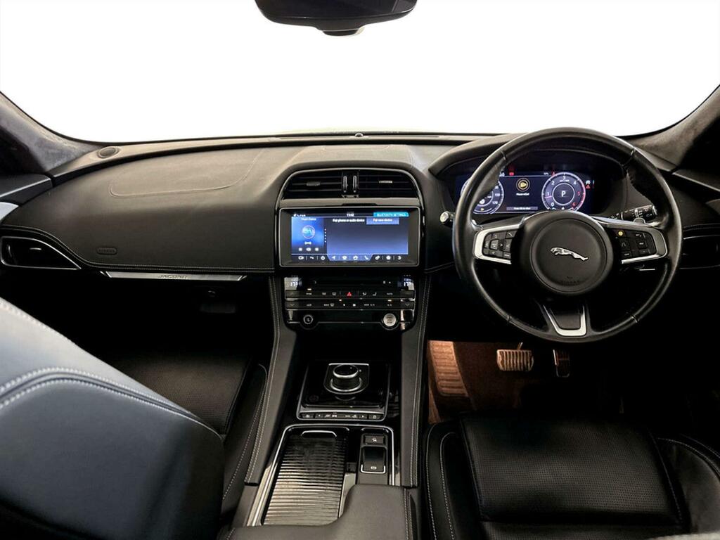 Jaguar F-Pace 2.0 D180 Chequered Flag Suv Awd Eu PK70TZY Grey #2