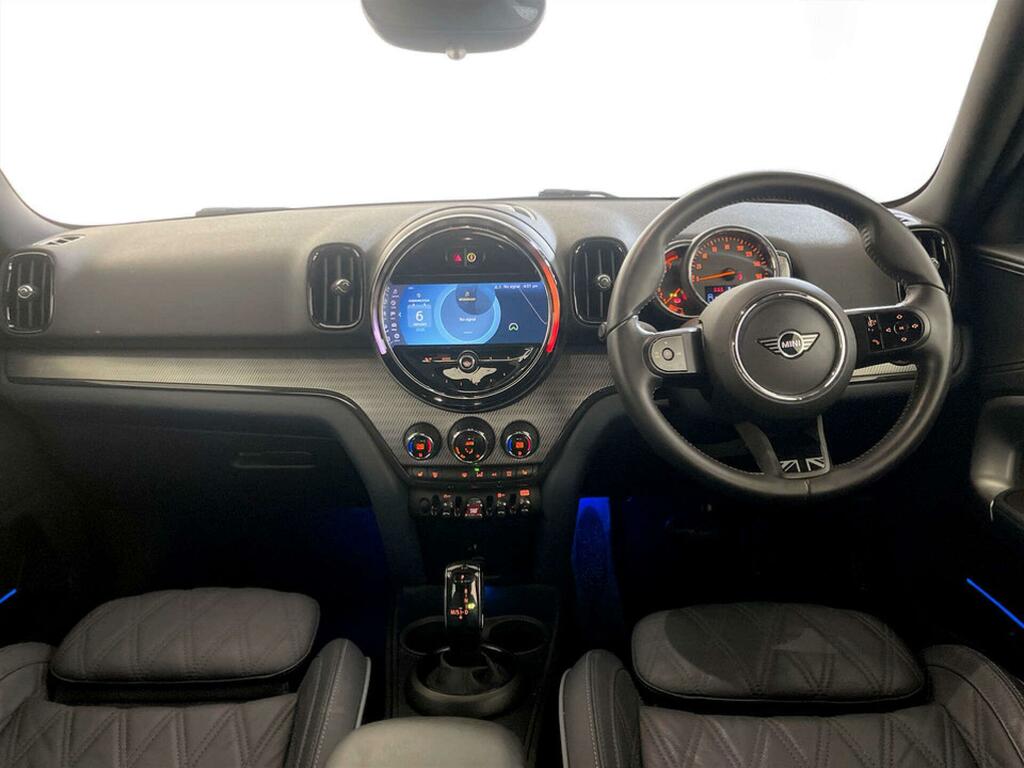 Mini Countryman 1.5 Cooper Exclusive Suv All4 Euro YE71URP Black #2