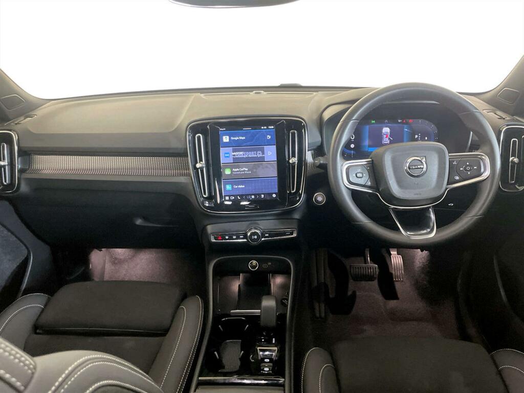 Volvo XC40 2.0 B3 Mhev Plus Dct Euro 6 Ss YY23EEG Black #2