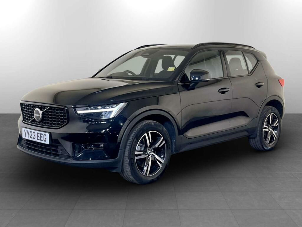 Volvo XC40 2.0 B3 Mhev Plus Dct Euro 6 Ss YY23EEG Black #4
