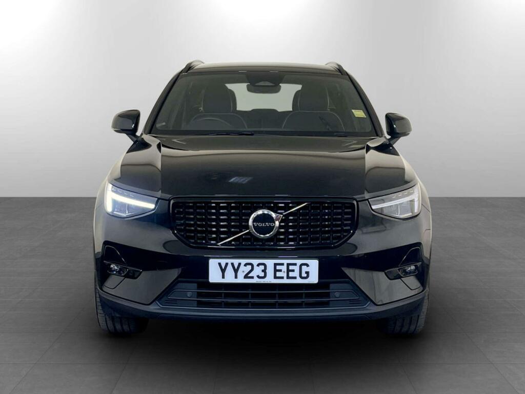 Volvo XC40 2.0 B3 Mhev Plus Dct Euro 6 Ss YY23EEG Black #3