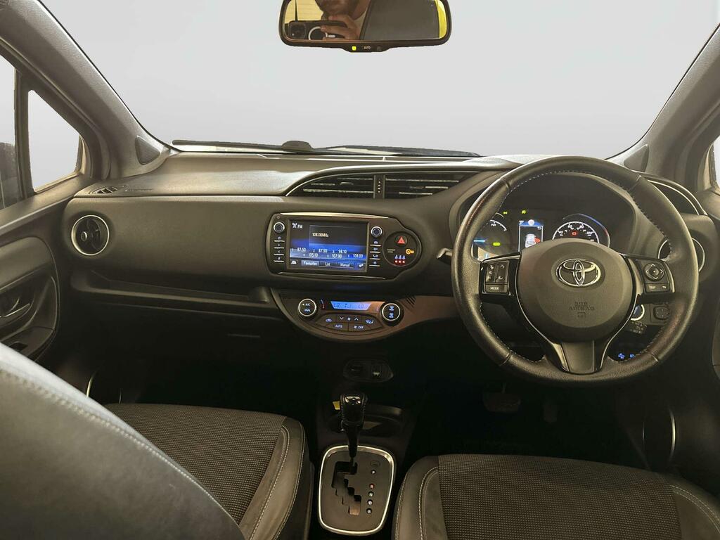 Toyota Yaris 1.5 Vvt-h Excel Hatchback Hybrid E-cvt PE69RVO Blue #2