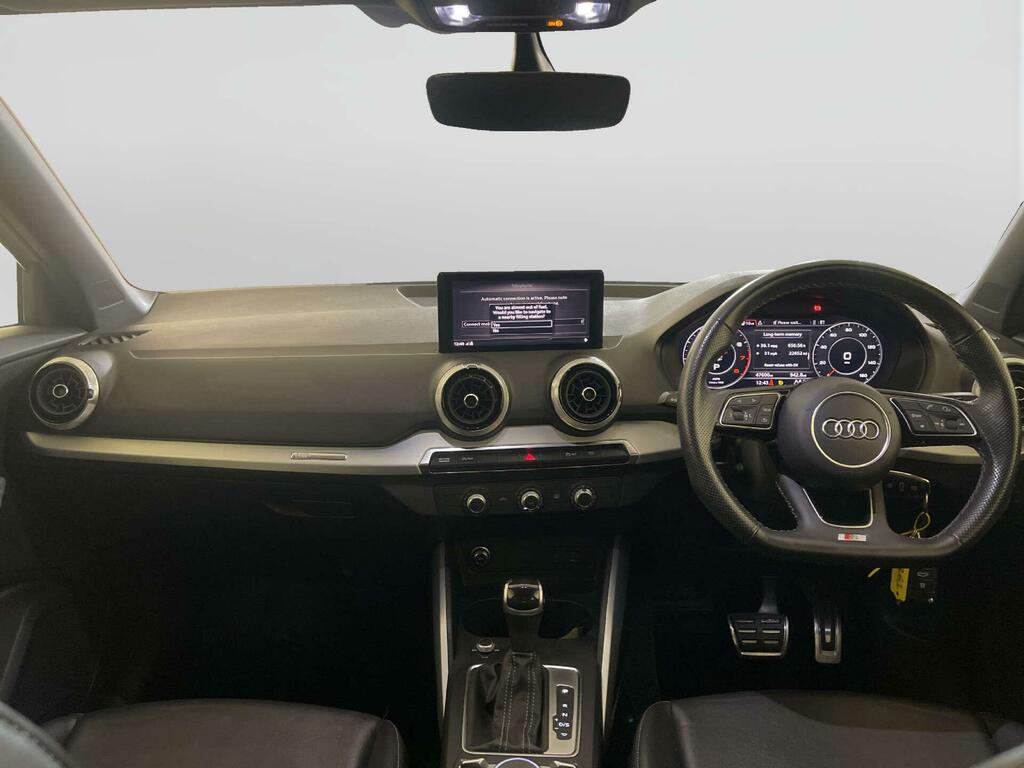 Audi Q2 1.5 Tfsi Cod 35 Black Edition Suv S Tro SD71DPZ White #2